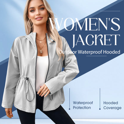Női vízálló kabát kapucnival a külső oldalon