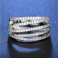 💍 Egymásba Fonódó Csíkos Gyűrű – Modern Elegancia